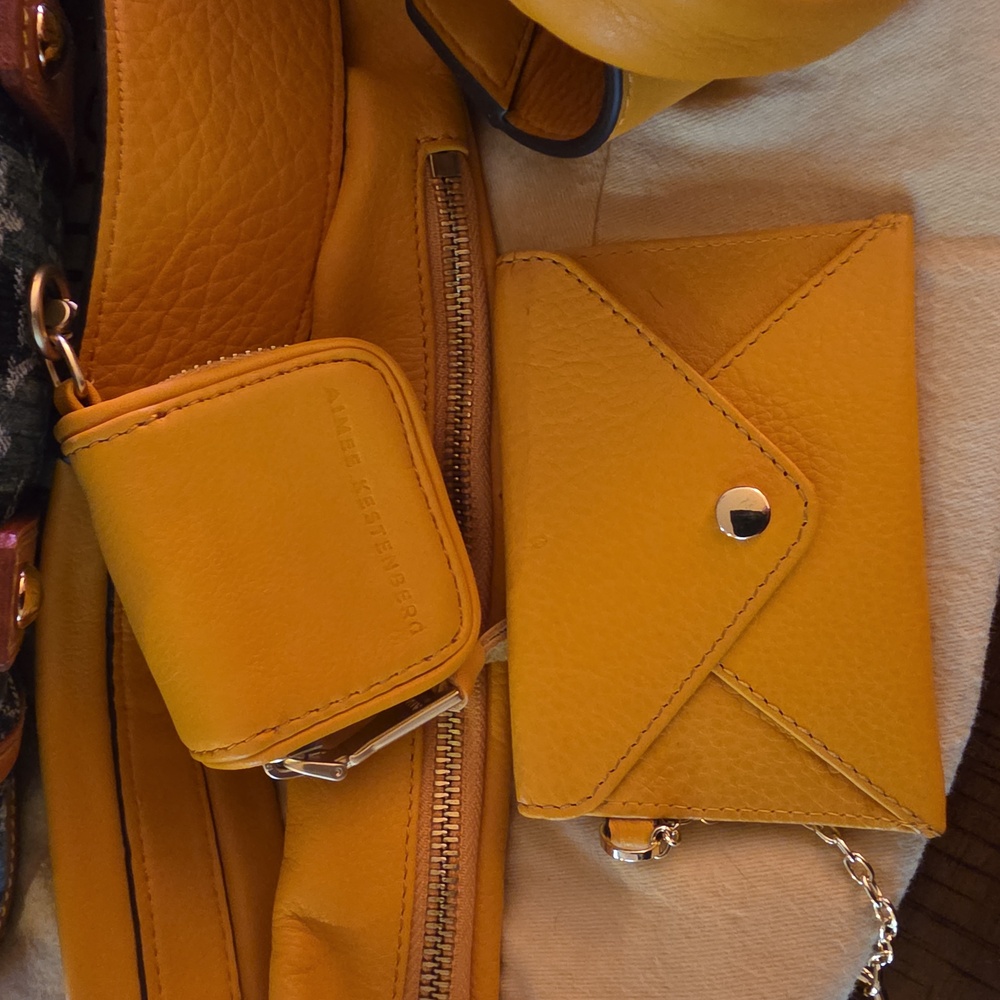 Louis Vuitton Cabas Reyes Denim Tote - Picture 10 of 14
